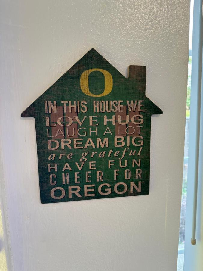 Retreat Near Uo, Autzen Stadium, Amazon Park Eugene Eksteriør billede